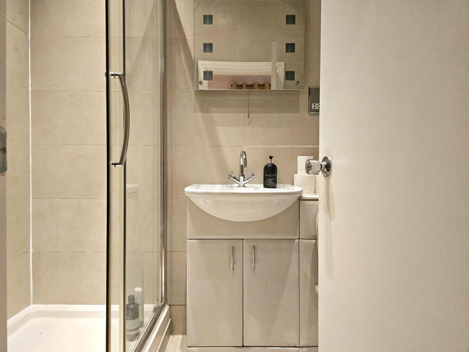 Elegant Spacious In * Londres